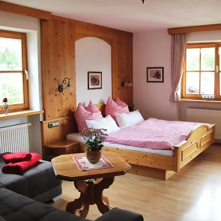 Apartment Schmuckhaeusl